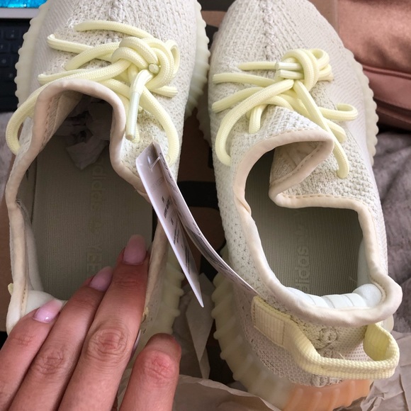 Yeezy Butter Yellow - Picture 2 of 8